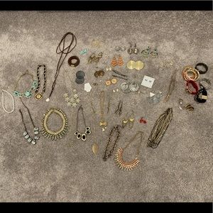 Huge Gorgeous Jewelry Lot!!